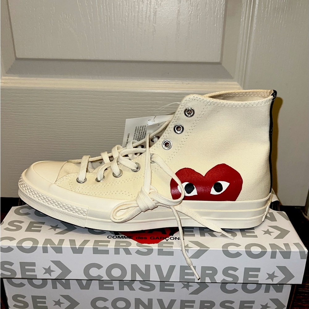 CONVERSE X COMME DES GARCONS PLAY ALL STAR CHUCK '70 HI - WHITE.